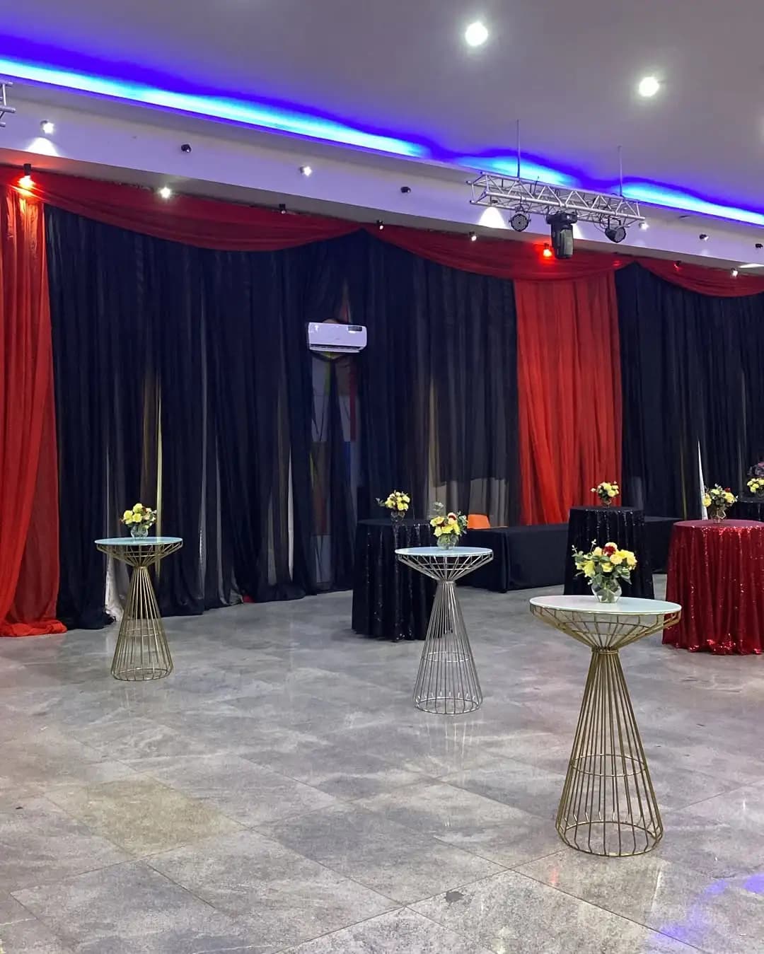 Elegant, stylish, and perfectly curated. Our cocktail setup for Career planning and Management seminar 2025 was a hit, and we’re thrilled our clients loved it. At Ojis Styling, we bring creativity and sophistication to every event. Ch (1