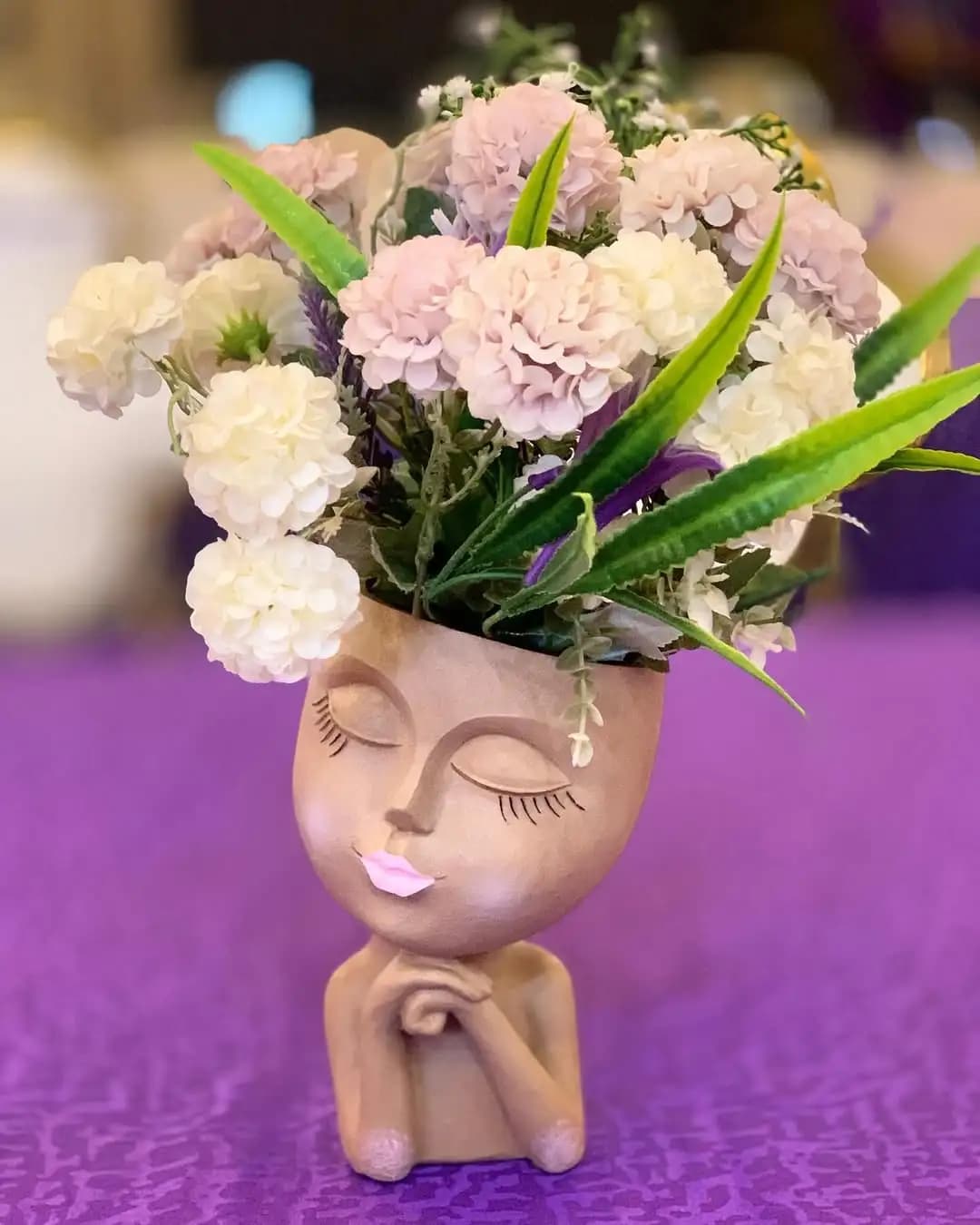 Sending you a vase full of love and cuteness. We were excited to beautify the space as the Defence and Police Officers’ Wives Association (DEPOWA) celebrated its International Women’s Day. Simplicity with a touch of elegance. 𝐂𝐥