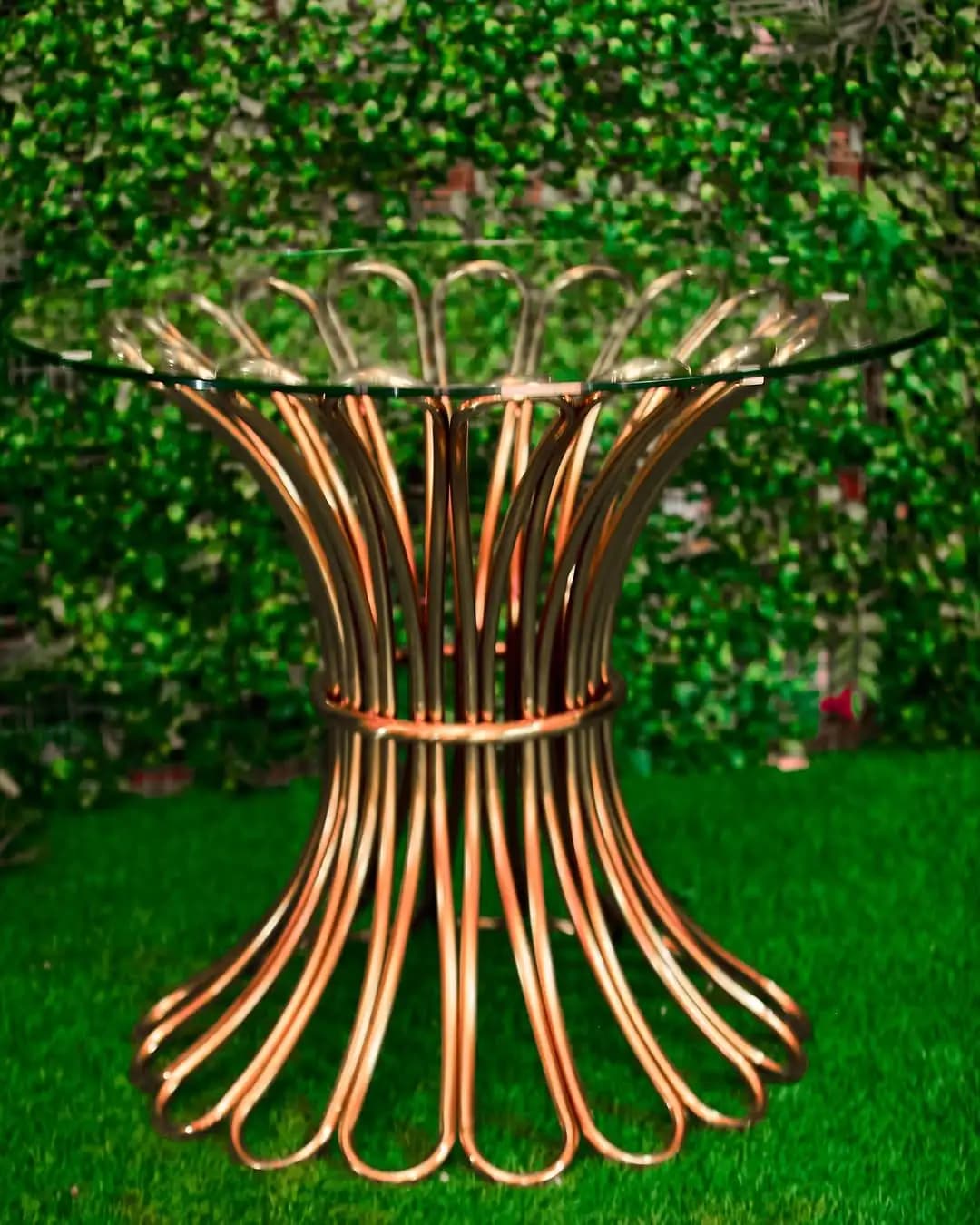 Introducing our stunning gold luxury cake table with a sleek glass top, perfect for showcasing your decadent desserts. This exquisite piece is part of our new collection, designed to add an extra layer of sophistication and glamour to your